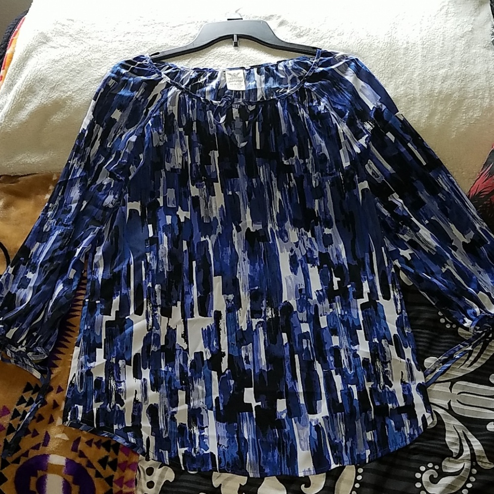 Dress/ business casual shirt